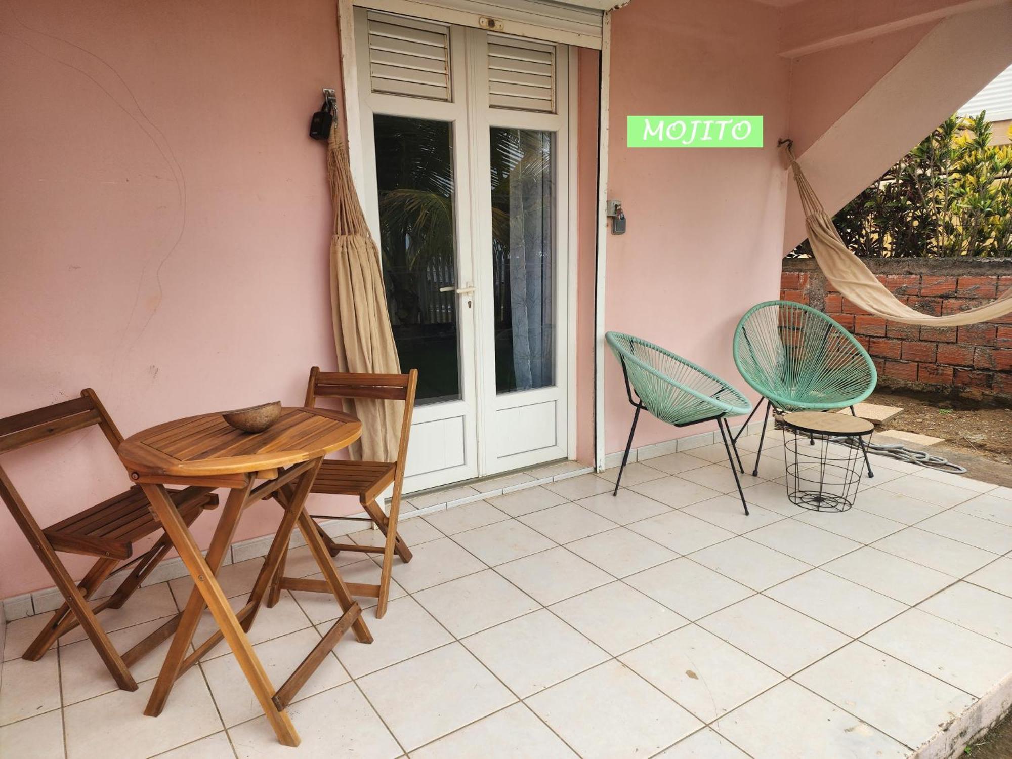 Kozy Kaz - Les Pieds Dans L Eau Apartment La Trinite Ngoại thất bức ảnh